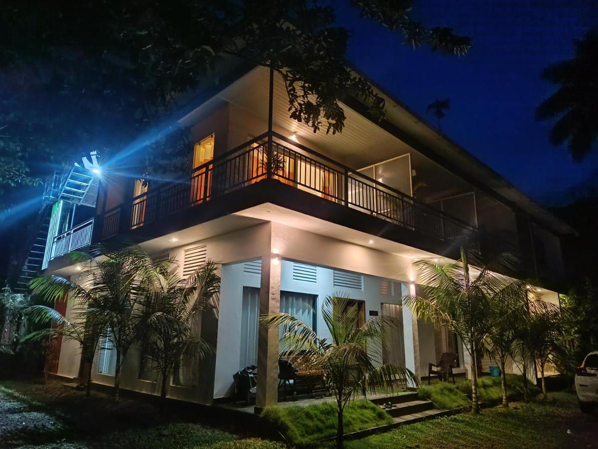 Riverbench Homestay Munnar, Anaviratty Екстериор снимка