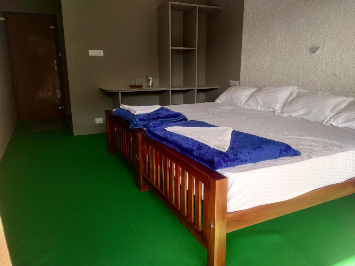 Riverbench Homestay Munnar, Anaviratty Екстериор снимка