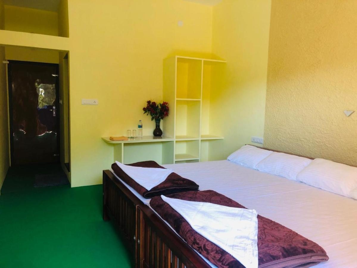 Riverbench Homestay Munnar, Anaviratty Екстериор снимка